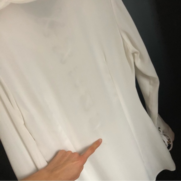 LOVE YA Women’s Long Sleeve White Blouse Size M - Picture 7 of 12